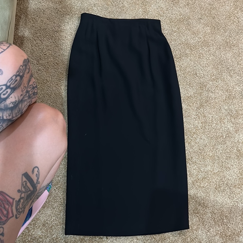 Black long straight wrap-around skirt - Picture 2 of 5